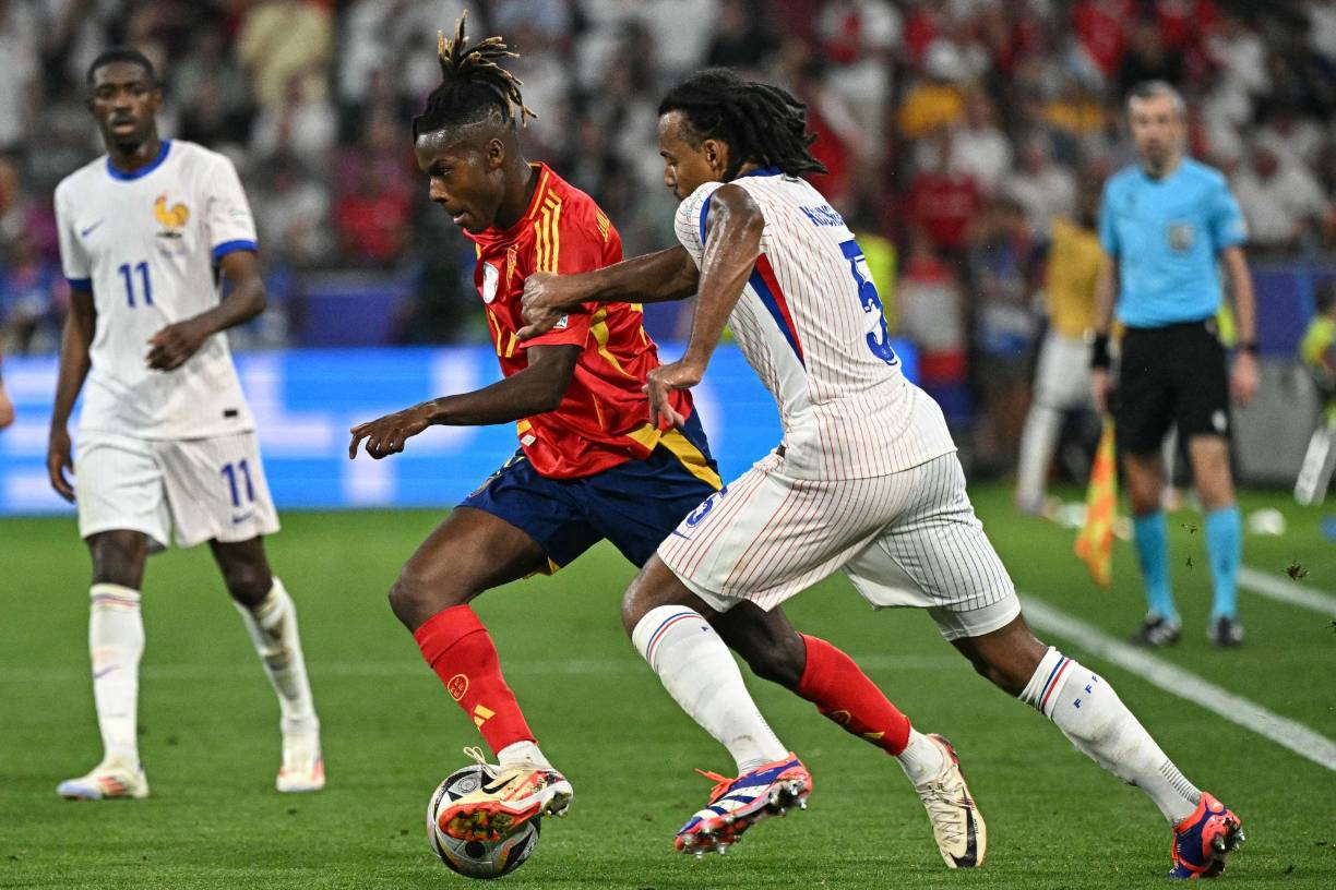 “El Athletic Club esta capacitado económica, social y deportivamente para mantener en su estructura a futbolistas de la talla de los nombrados, incluido Nico Williams”, sentenció Jon Uriarte.