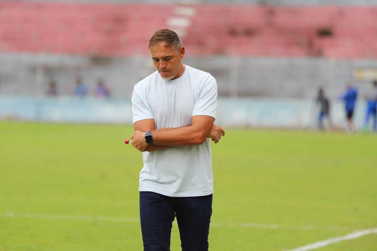 La tristeza de Hernán ‘La Tota‘ Medina durante la derrota del Marathón contra el Victoria.