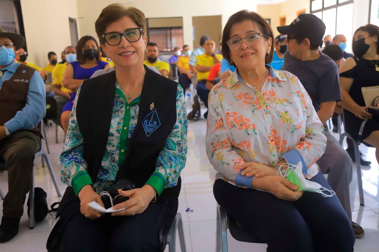 Norma Leiva y Matilde Bonilla