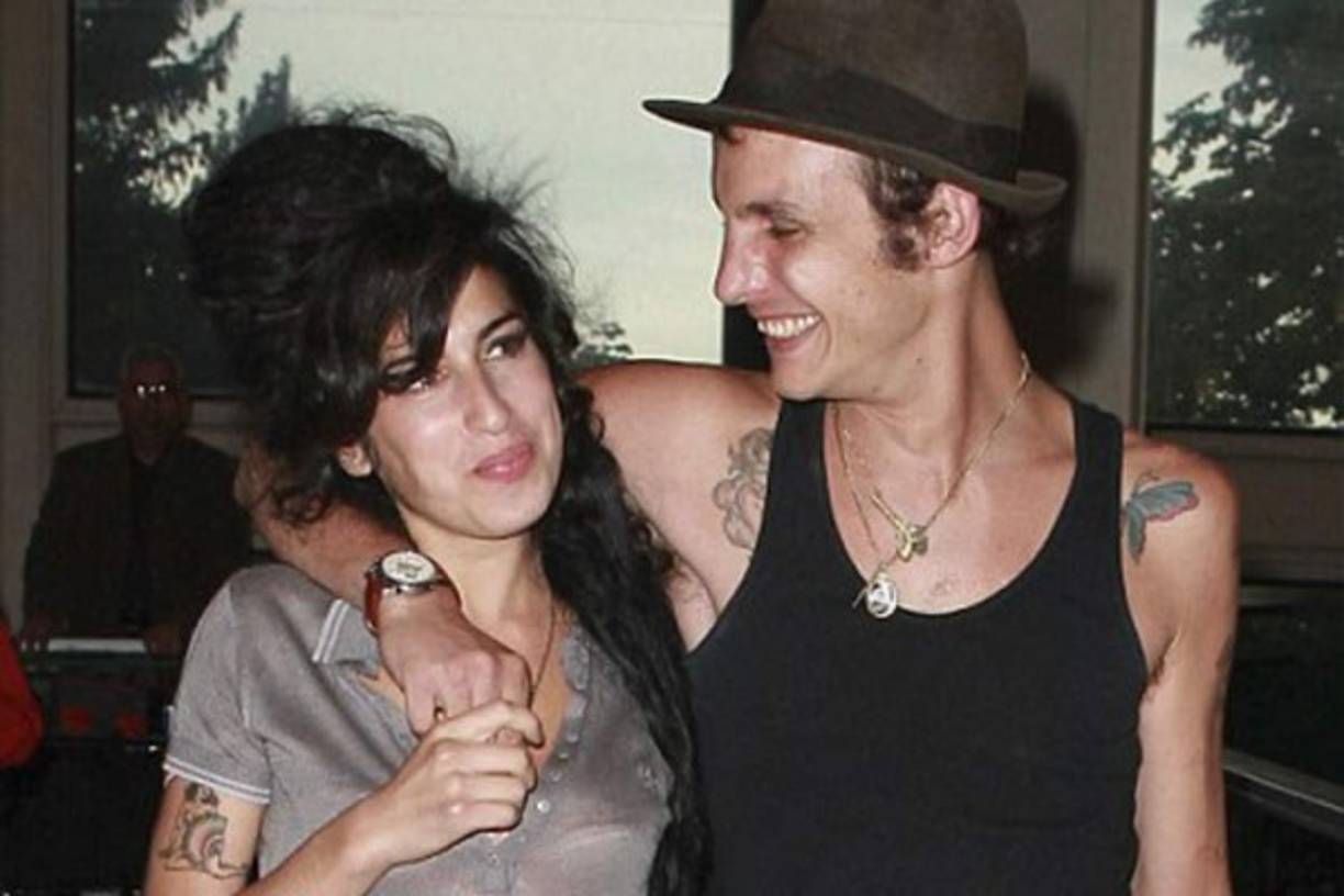 La pareja se divorcio durante el tiempo que Blake permaneció en prisión pero Amy nunca se rehabilitó ni de las drogas ni de su amor por él.