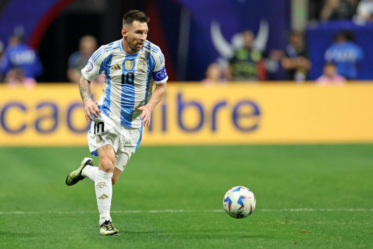 El argentino Lionel Messi no anotó, pero fue elegido en el 11 ideal de la fecha 1.