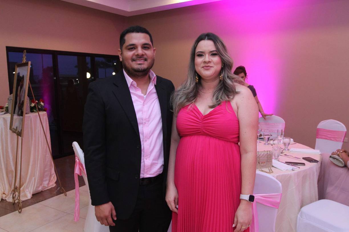 Carlos Hernández y Nadia Barahona