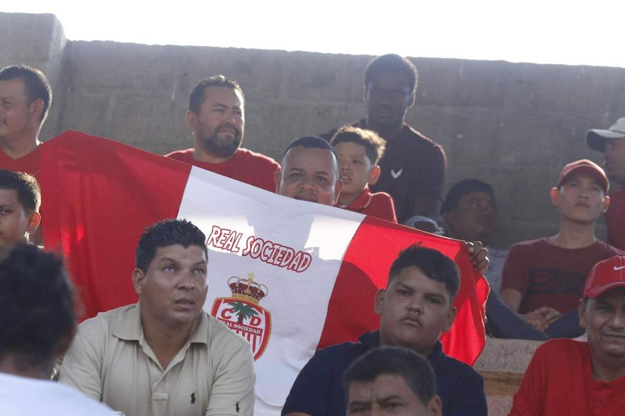 La afición tocoeña asistió al estafio Francisco Martínez Durón para apoyar a su equipo.