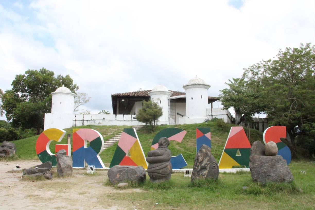 Javier Enamorado, exalcalde de Gracias, dijo que “pese a que hay un presupuesto anual para darle mantenimiento y su funcionamiento, es lamentable que esté tan descuidado”.