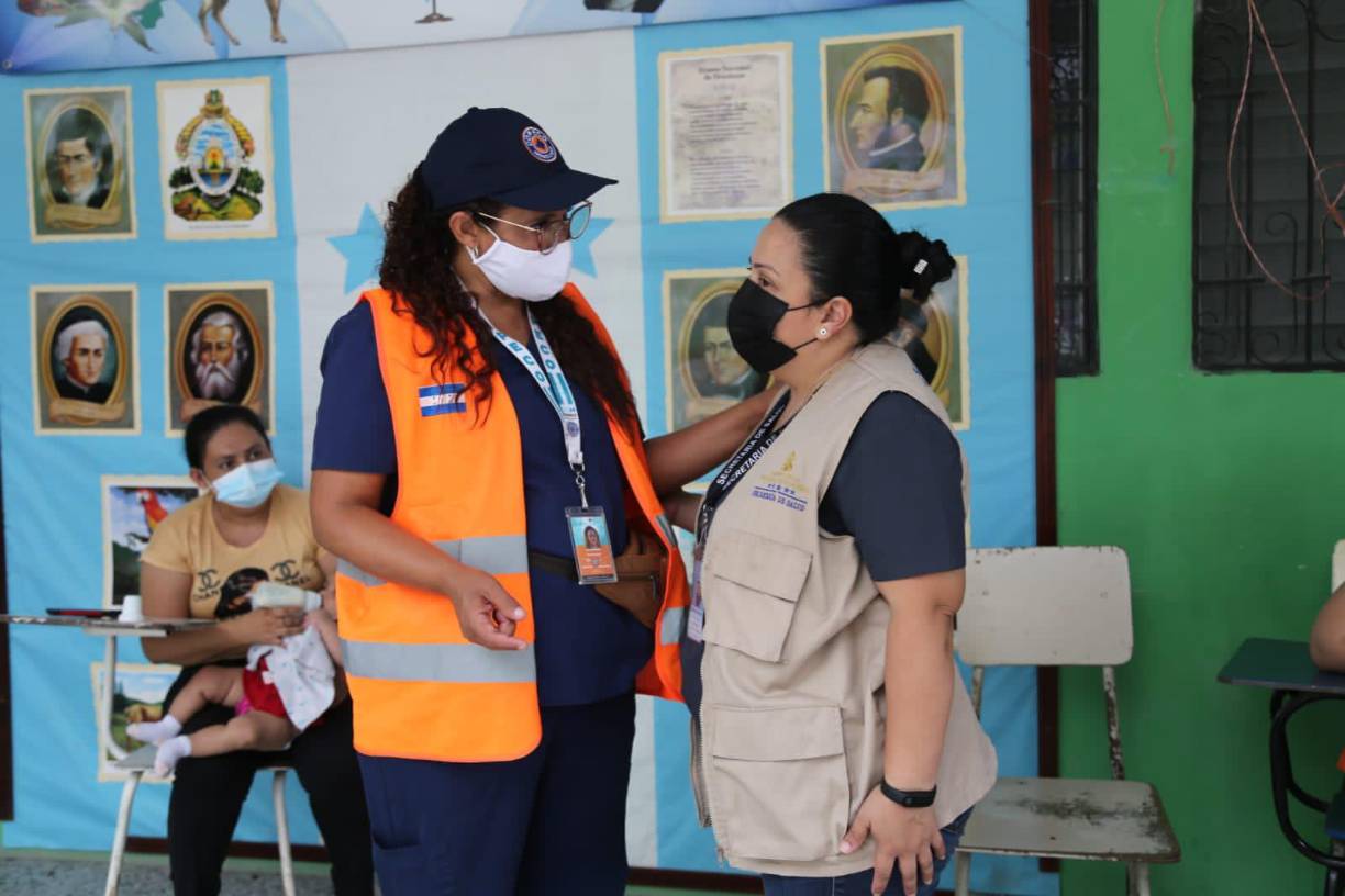 En ese sentido, autoridades locales y del gobierno central han habilitado albergues para los afectados. 