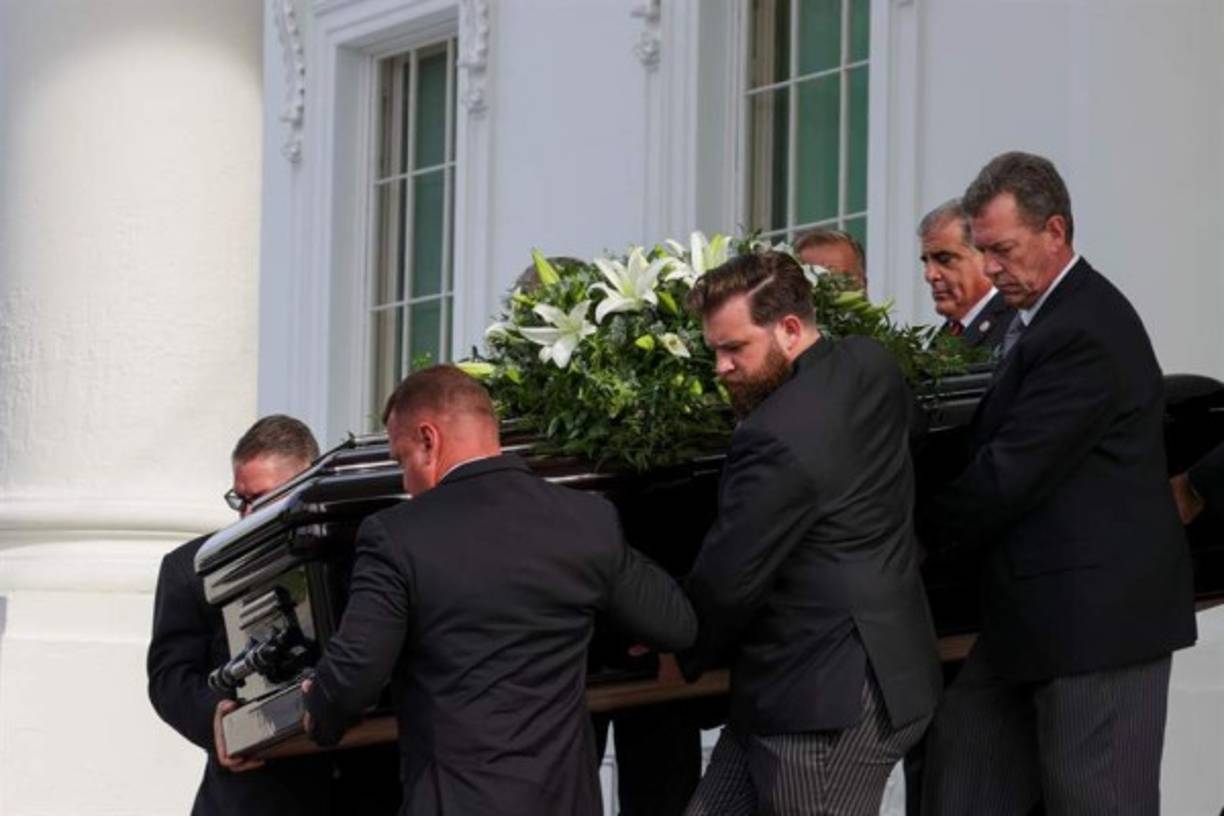 El lunes pasado, el mandatario ya había anunciando que estaba realizaría en la mansión presidencial las exequias por su hermano.