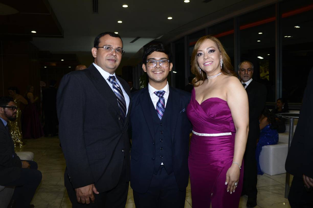 Pedro Pacheco, Juan Diego Pacheco y Norma Pinto