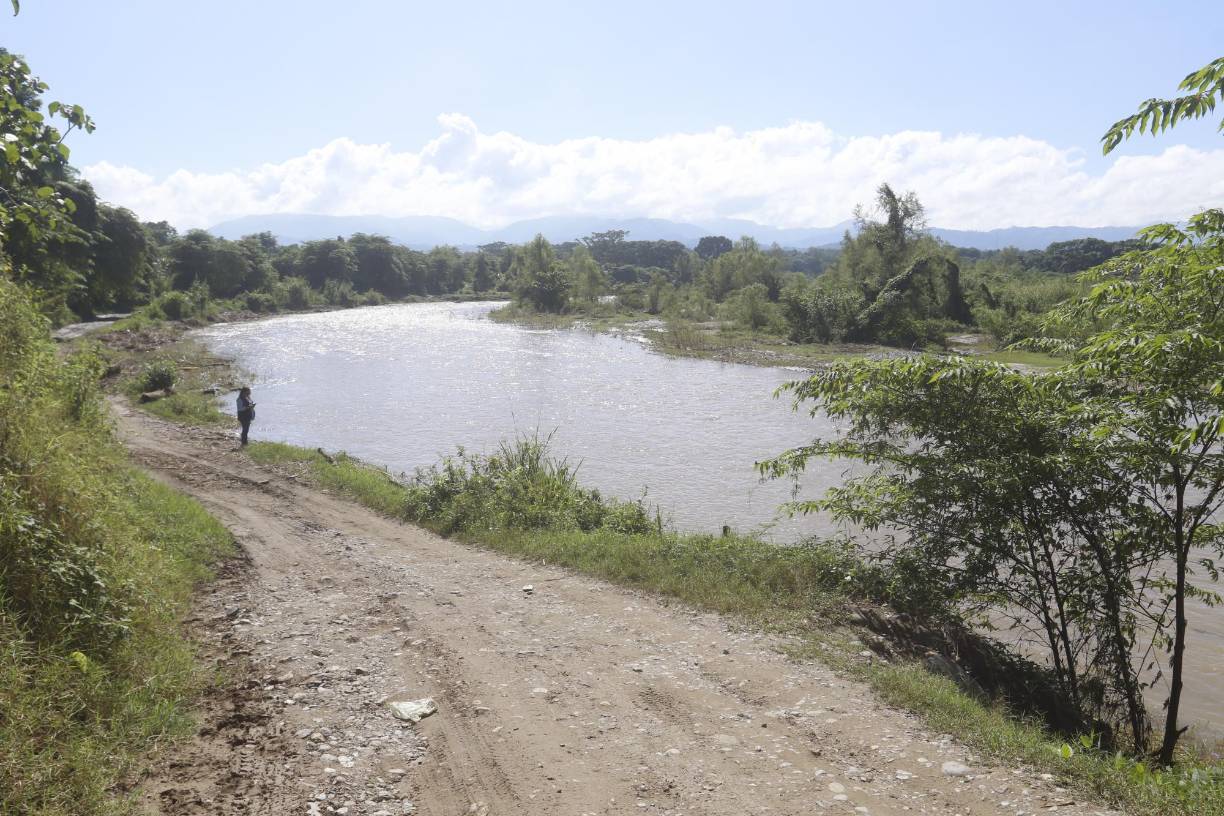 17) Se generará un cambio en el uso de las tierras del sector, las cuales pasarán de un uso ganadero y agrícola bien definido, a buscar un nuevo rubro que sea compatible con las nuevas condiciones.