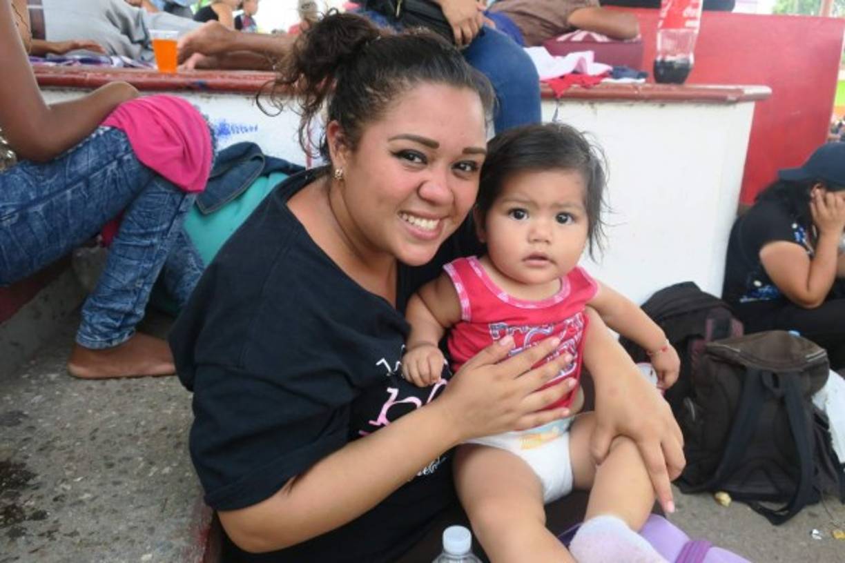 Al llegar a la Ciudad de México, los migrantes visitarán la Basílica de la Virgen de Guadalupe y la embajada de Honduras, país del que proceden la mayoría de los participantes de la caravana.
