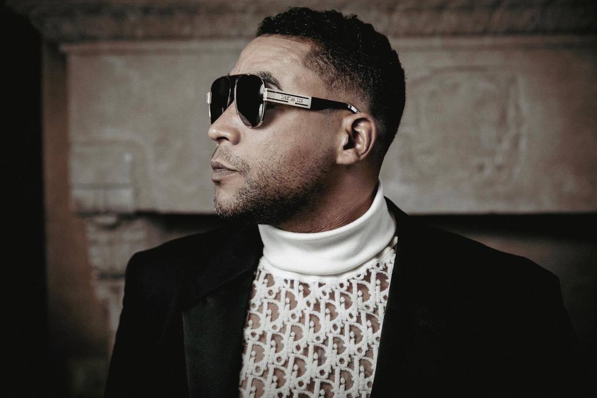 El artista puertoriqueño siguió “te deseo lo mejor para ti y tu familia. Gracias por tu temple competidor y admirable disciplina, pero más aún gracias por lo que hiciste por nuestra música. Gracias por colaborar y por competir pues lo hice con un titán”. 