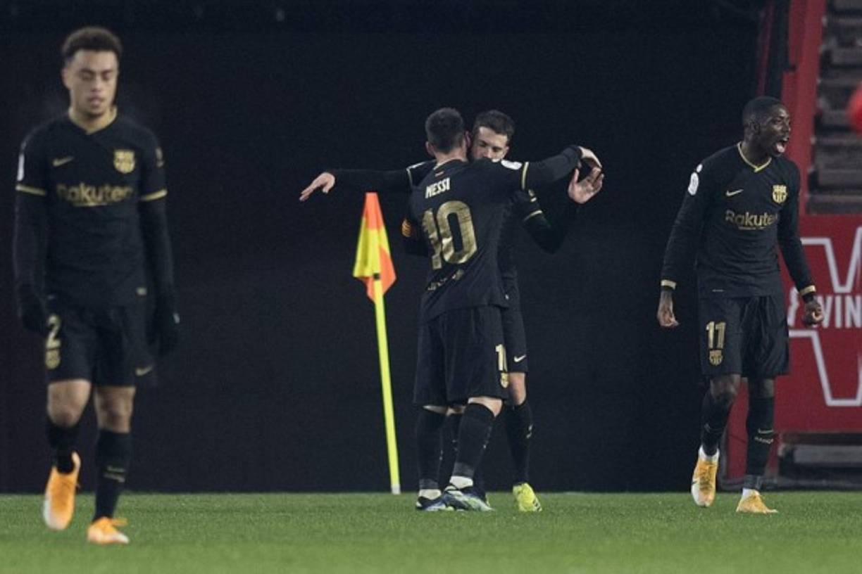 En la prórroga, los azulgranas acabaron imponiendo la contundencia de sus figuras ante un Granada, que acusó el despliegue realizado durante el encuentro.