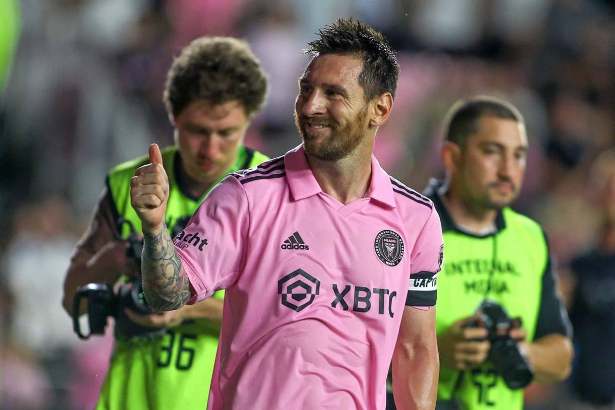 Pese a la eliminación, Leo Messi le sonrió a los aficionados del Inter Miami que lo alentaron.