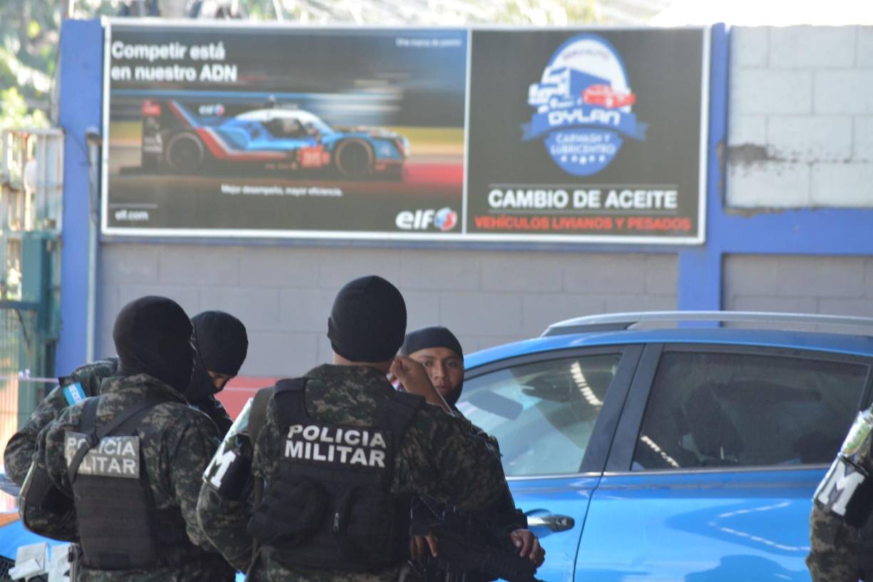 Por el momento, el Ministerio Público no ha emitido un comunicado oficial que especifique los delitos exactos por los que se acusa a los detenidos. 