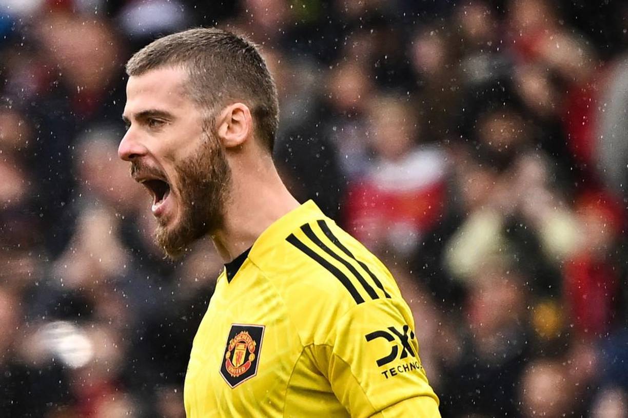 El portero español David De Gea habría acordado los términos para firmar un nuevo contrato con el Manchester United. El acuerdo incluiría un salario algo más bajo pero unos incentivos en relación a los partidos jugados y a las actuaciones realizadas.