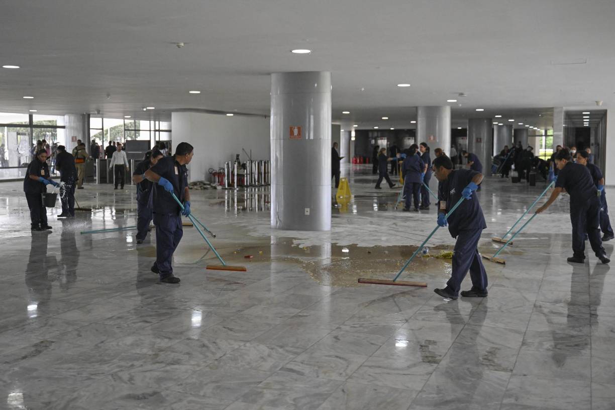 Caos y destrucción deja la invasión Bolsonarista en el Congreso de Brasil