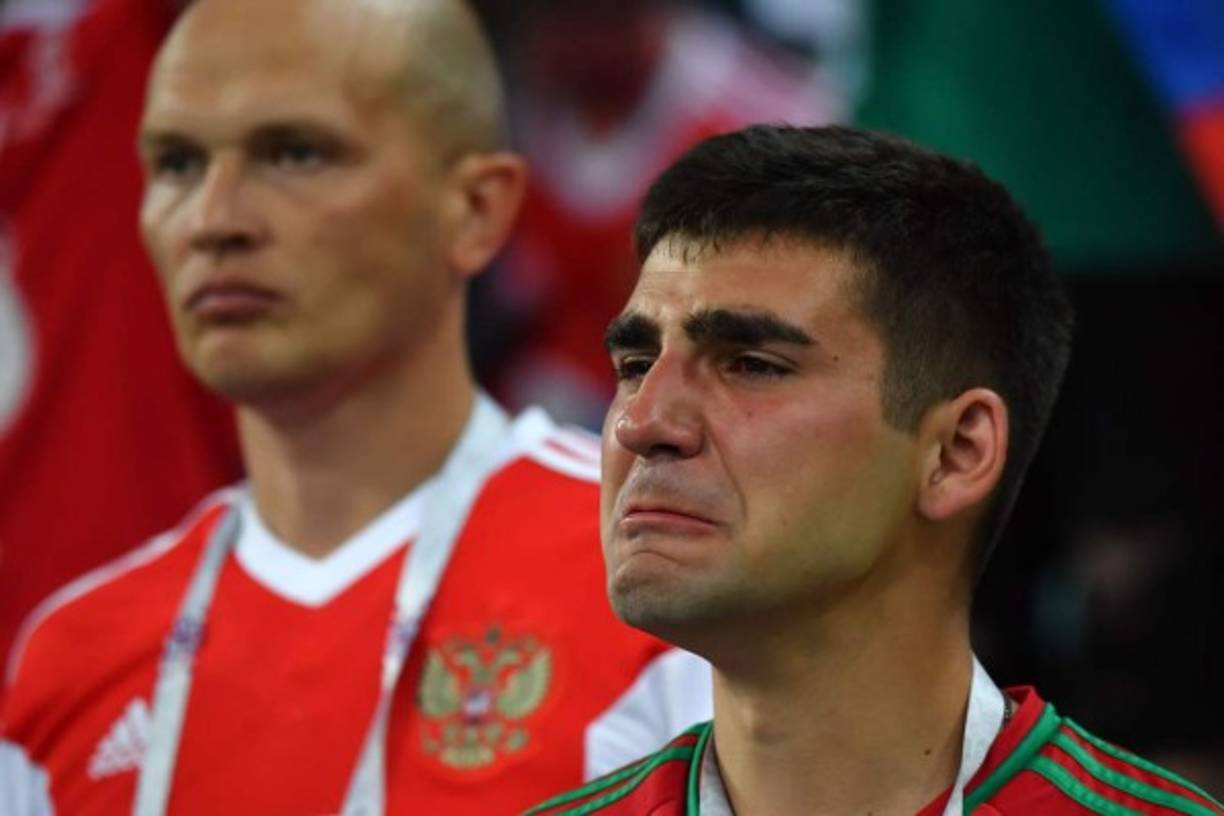 Las lágrimas en los aficionados de Rusia por la eliminación de su selección. Foto AFP