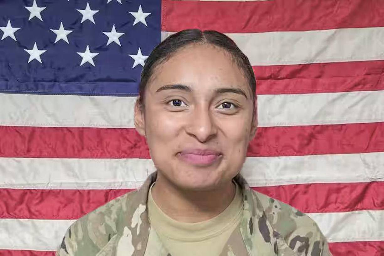 Dueñas Aguilar, originaria de Mesquite, Texas, se enlistó en el Ejército en 2018 y un año después llegó a Fort Campbell, ubicado en la frontera entre Tennessee y Kentucky.