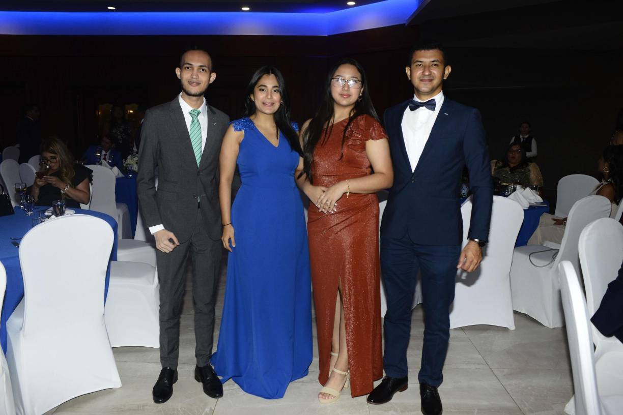 Ibran Rodríguez, Aimeé Domínguez, Joselyn Fiallos y Daniel Menjívar