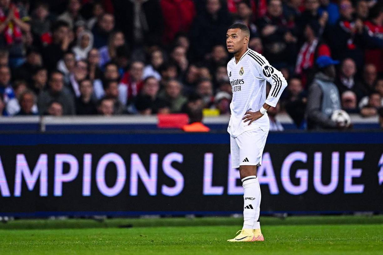 Kylian Mbappé vivió una pesadilla en su regreso a Francia con el Real Madrid.