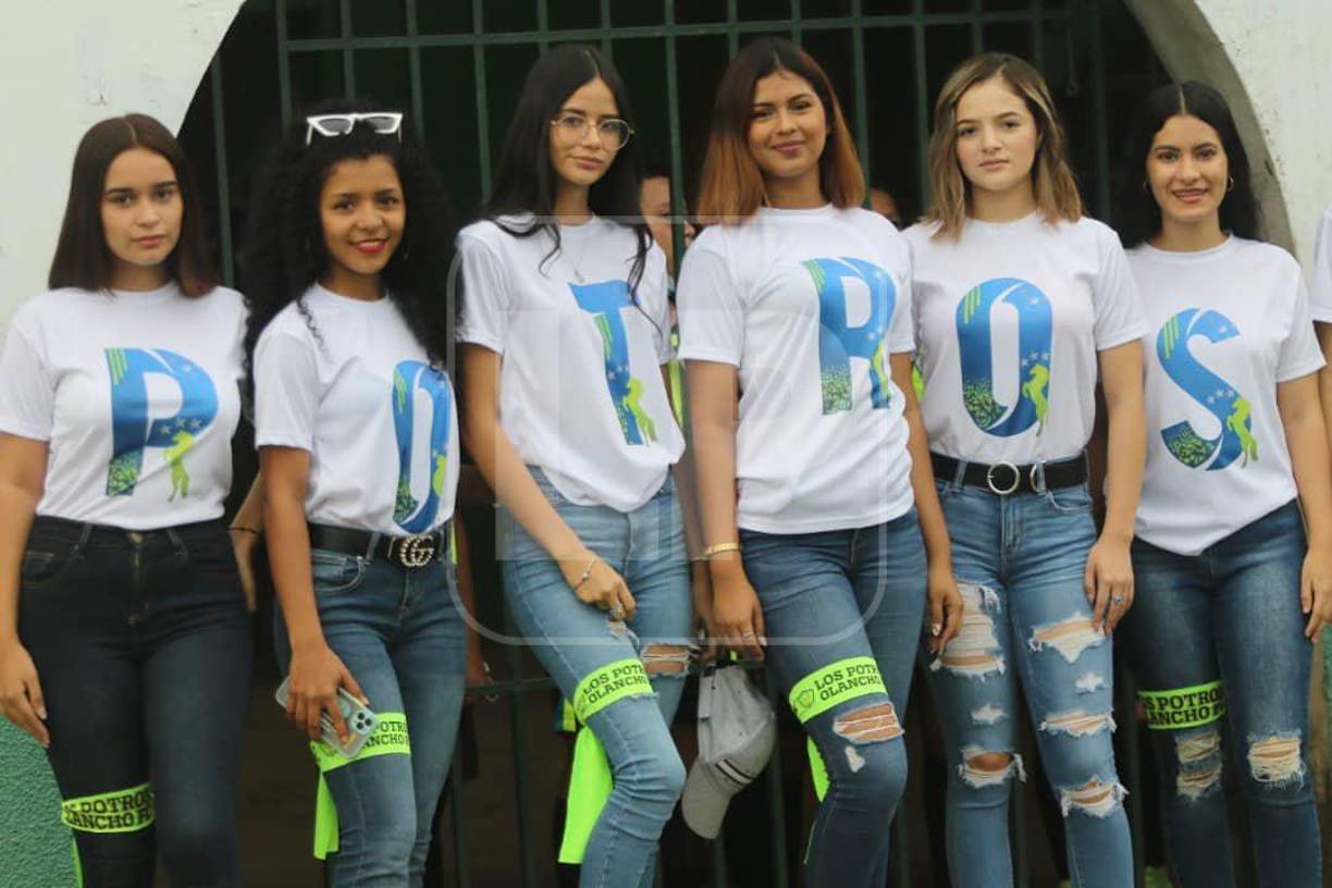 Estas chicas posaron para el lente de Grupo OPSA. 