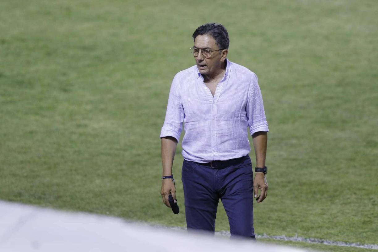 Salomón Názar: Su nombre ha surgido en las últimas horas para poder llegar al banquillo del Olimpia tras el adiós de Pablo Lavallén.