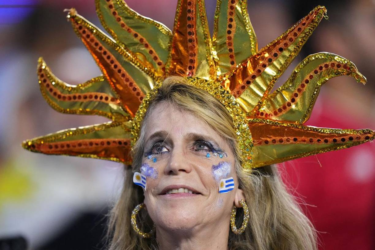 Asados, bailes, bellezas y visita especial: el ambientazo en el Uruguay-Panamá