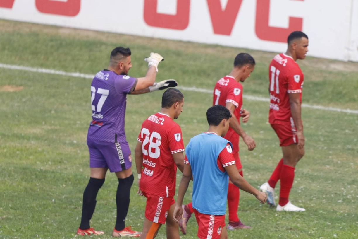 Real Sociedad cayó 1-0 frente a Marathón, sin embargo, no perdió la categoría tendrá que jugar una serie de dos juegos extras frente al Honduras Progreso. El Monstruo Verde se medirá en el repechaje a Motagua.