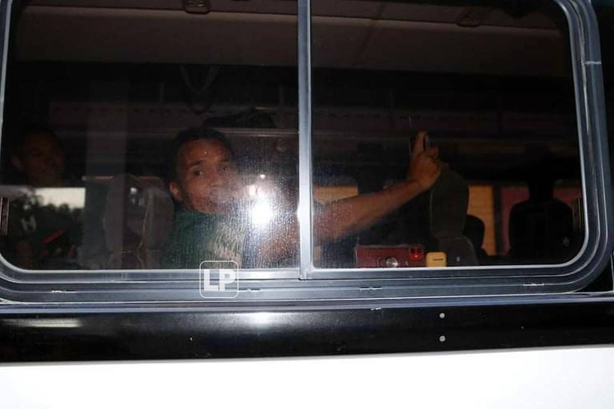 La llegada de ‘Rambo‘ de León en el autobús del San Juan de Quimistán.