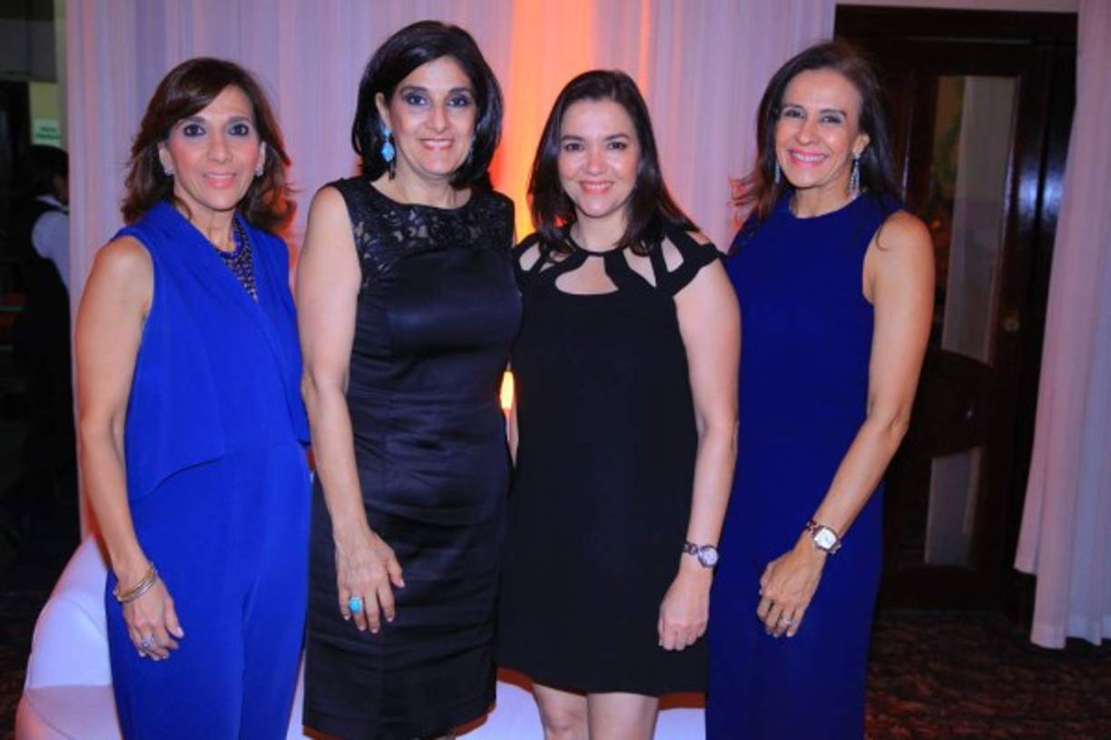 Diana Larach, Maribel y Ana Andonie y Anabell Larach.