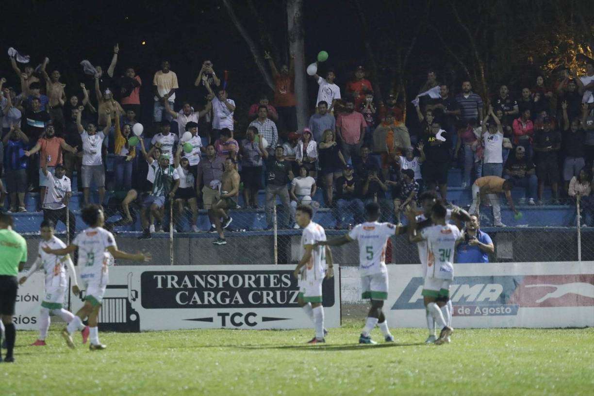 Sin embargo, la historia no iba a acabar ahí y al minuto 58, Bryan Jhonson anotó el gol del empate para Platense.