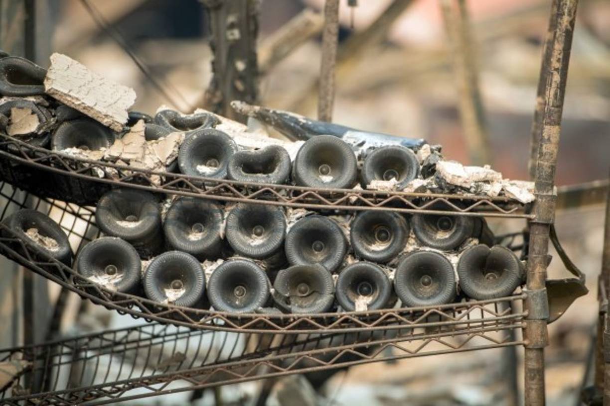 El sheriff del condado de Sonoma, Rob Giordano, sugirió a quienes no se les ha ordenado evacuar que: 'váyanse de todas formas'.<br/>