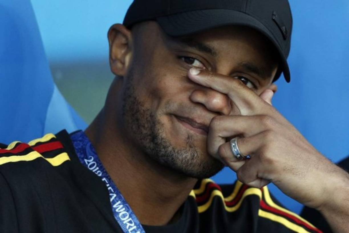 El defensor belga Vincent Kompany tuvo que ver el partido en las gradas.