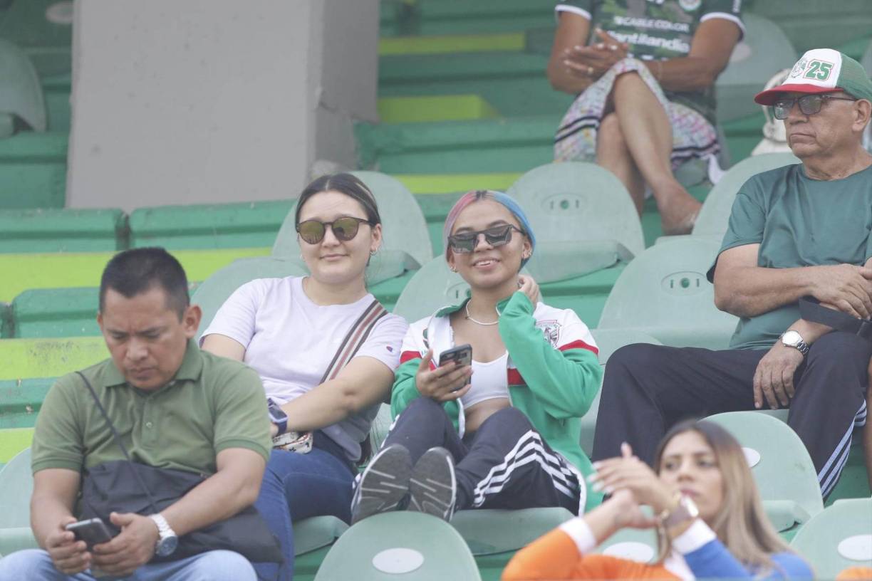 El duelo entre Marathón y Real Sociedad también dejó un gran ambiente en la última fecha.