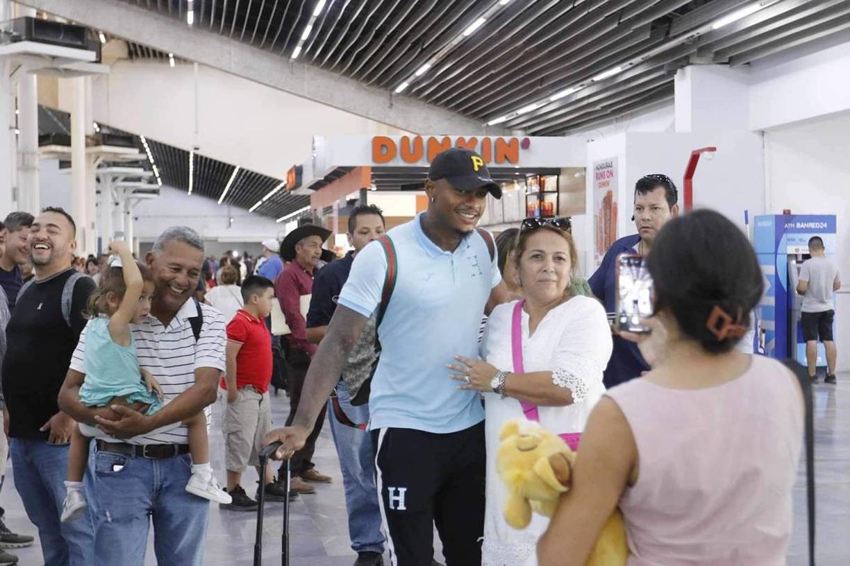 Aficionados se mostraron contentos e ilusionados con la Selección de Honduras.