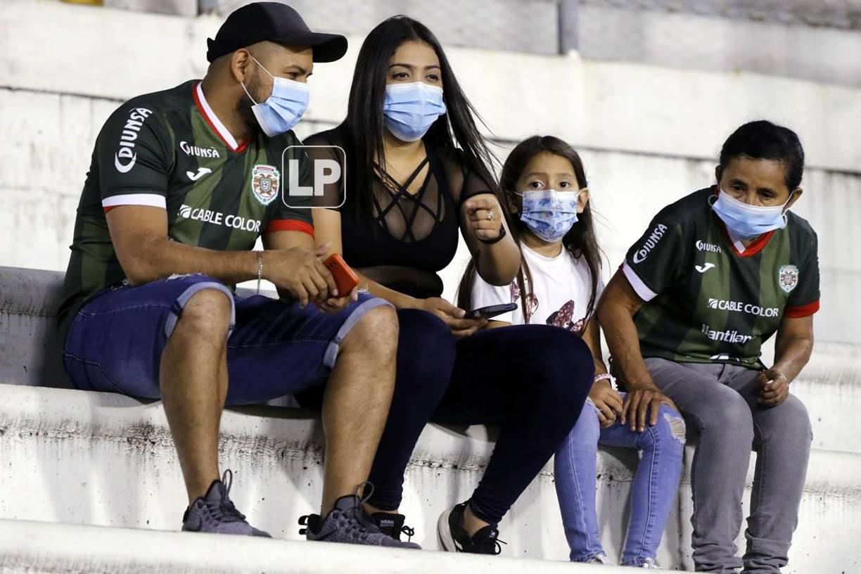 En familia llegó la afición del Marathón al Olímpico.