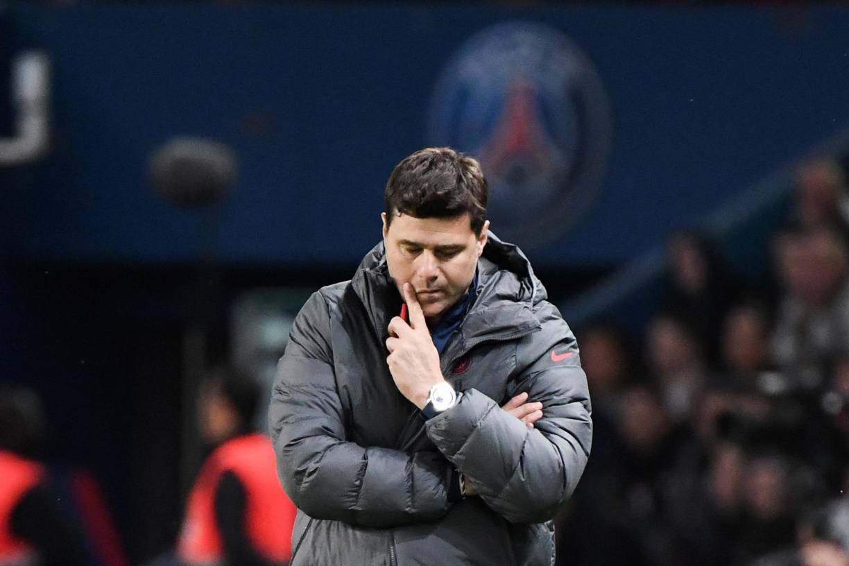 Mauricio Pochettino ya sabe que no sigue en el París Saint Germain. Según informa RMC Sport, el nuevo director deportivo Luis Campos ya le ha dicho al entrenador que no va a continuar en el banquillo del PSG. Zinedine Zidane suena para ser el nuevo técnico parisino.
