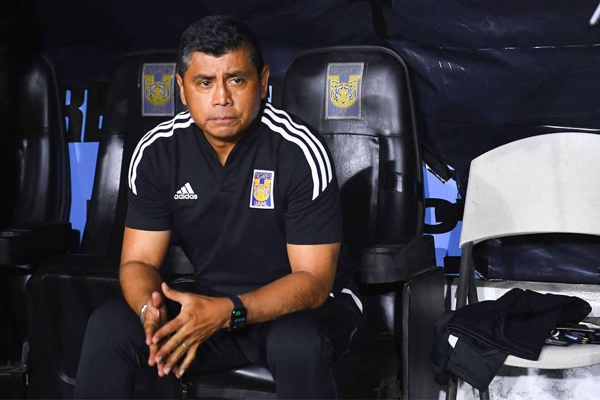 El entrenador de Tigres, Marco Antonio Ruiz, que ha sido cuestionado tras los malos resulados del equipo en los últimos partidos, no se guardará nada y saldrá con todo ante el Motagua.