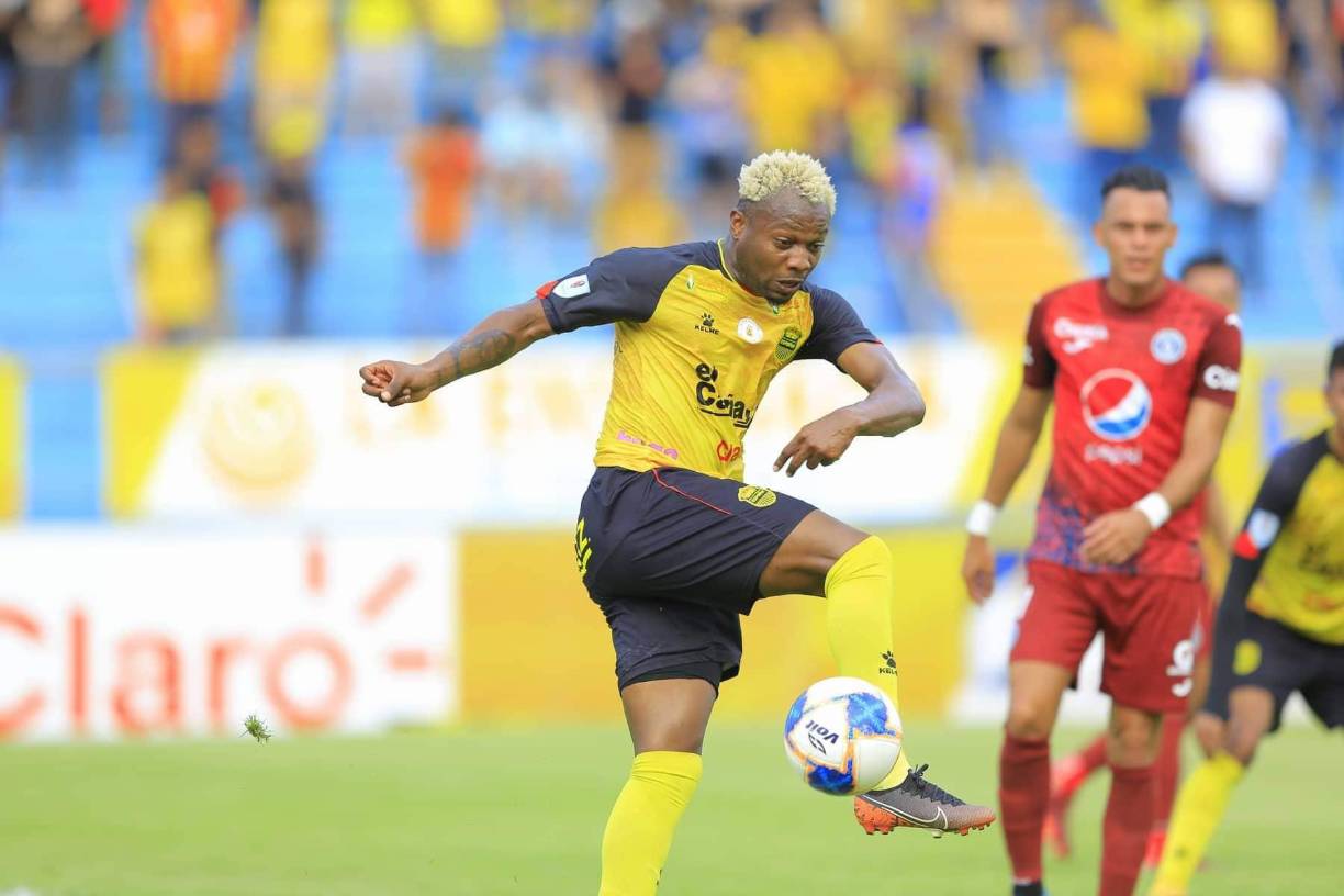 El defensor Kevin Álvarez cuenta con ofertas del fútbol sudamericano y mexicano por lo que podría dejar las filas del Real España.