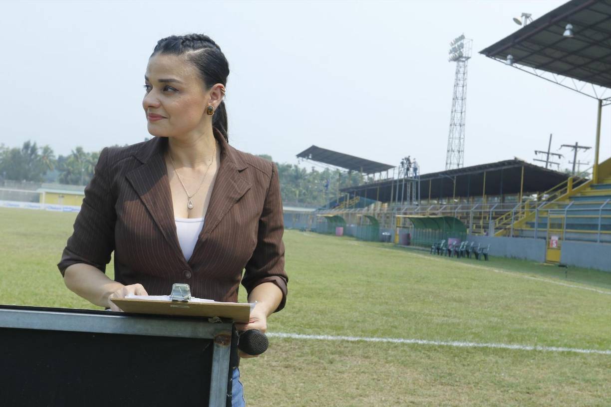 Una fiesta dentro de la cancha, pero en sus exteriores también se disfrutaba de un gran espectáculo.