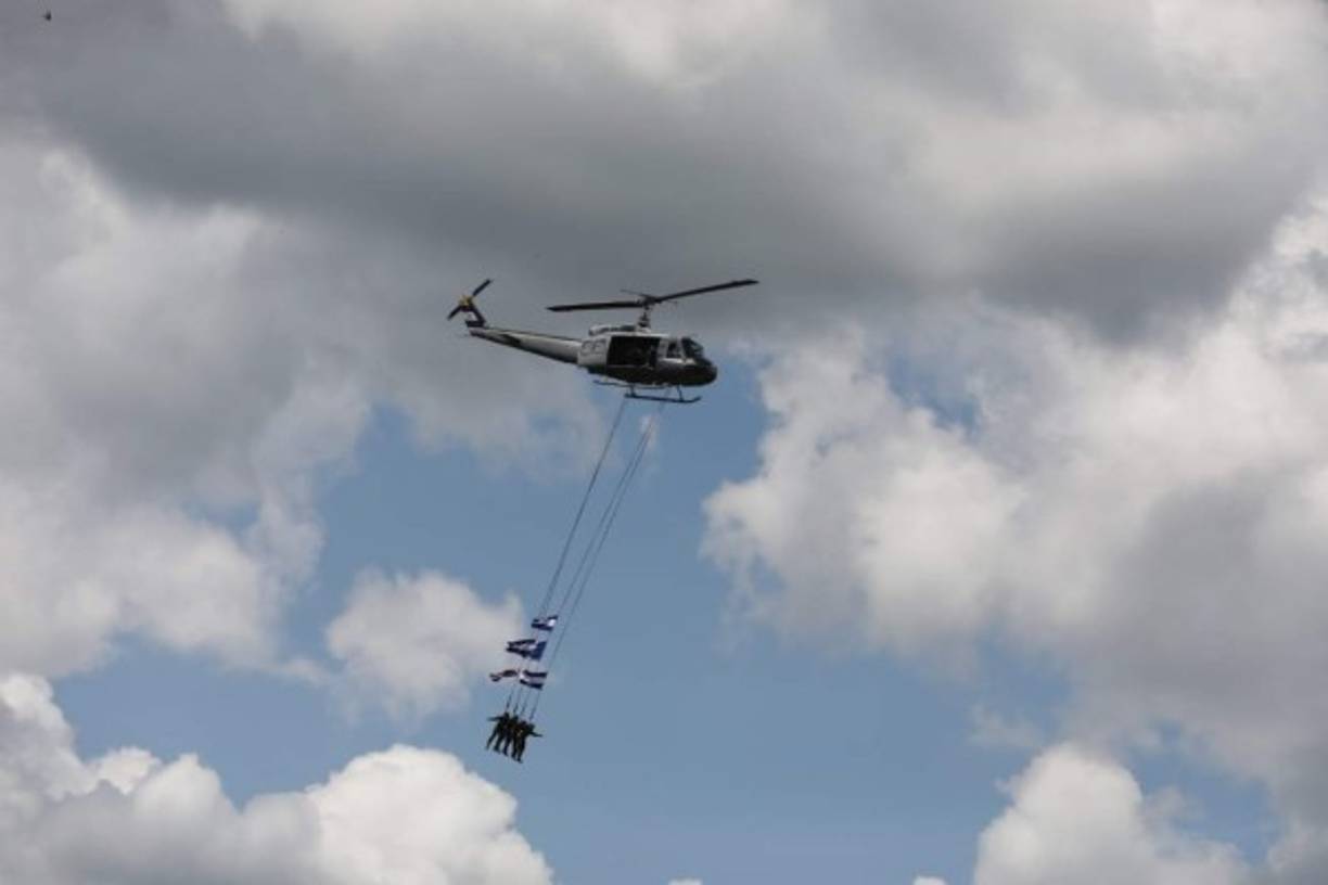 Todas las actividades se transmitieron en el canal del Gobierno TNH (canal 8) a partir de las 6:00 am.<br/>