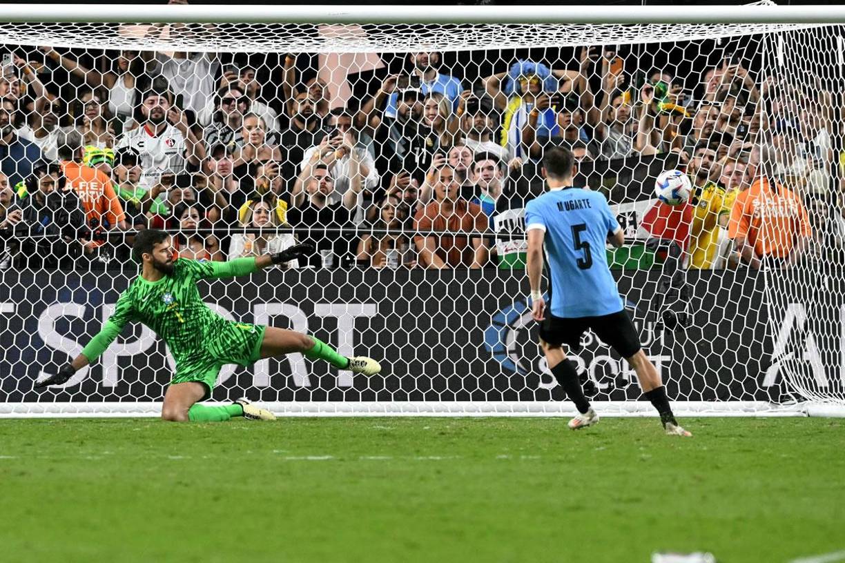 Pero Manuel Ugarte sentenció a Alisson y a un Brasil que deja la Copa América tras dar una imagen deslucida, con un solo triunfo en cuatro partidos.