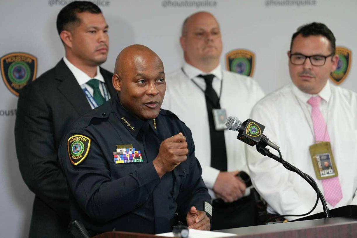 La policía de Houston confirmó que en efecto, Rudy nunca estuvo desaparecido, pero negó la versión de las activistas sobre abusos sexuales por parte de la madre de Rudy Farías. Entonces, ¿Qué pasó? Aquí la historia.