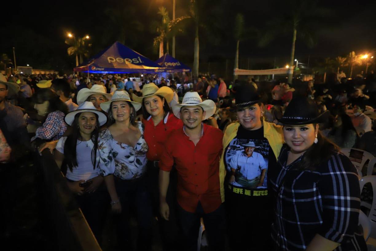 FOTOS: Los hondureños disfrutaron una fiesta con Los Tigres del Norte