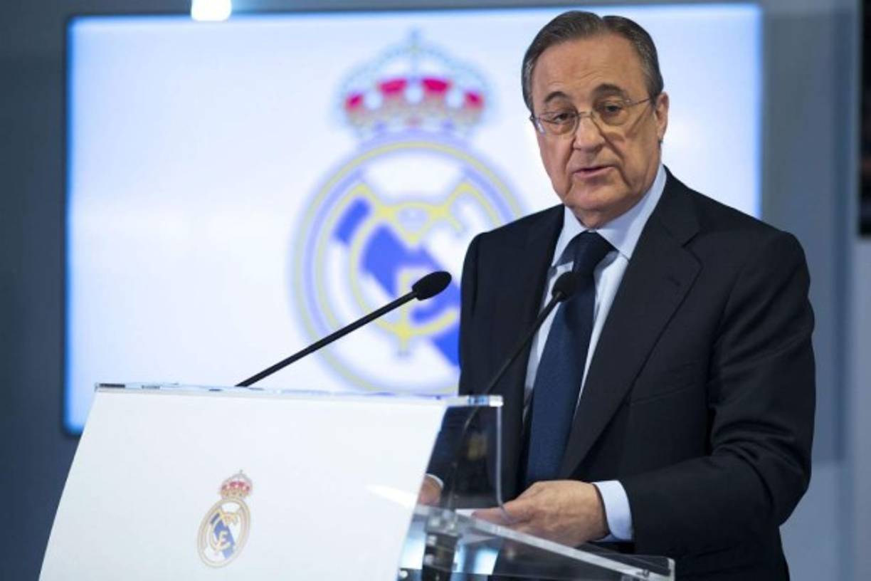 Y el presidente Florentino Pérez prepara una barrida en el Real Madrid. El hombre clave del club merengue finaliza su mandato al final de temporada por lo que debe convocar elecciones trabaja intensamente en la planificación del Real Madrid 2017-18.Desde el arco, defensas, mediocampo y delantero Florentino ya tiene en lista a varios cracks.