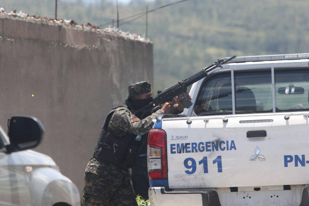 El hecho se produjo durante una intervención policial en colonia Ciudad España.