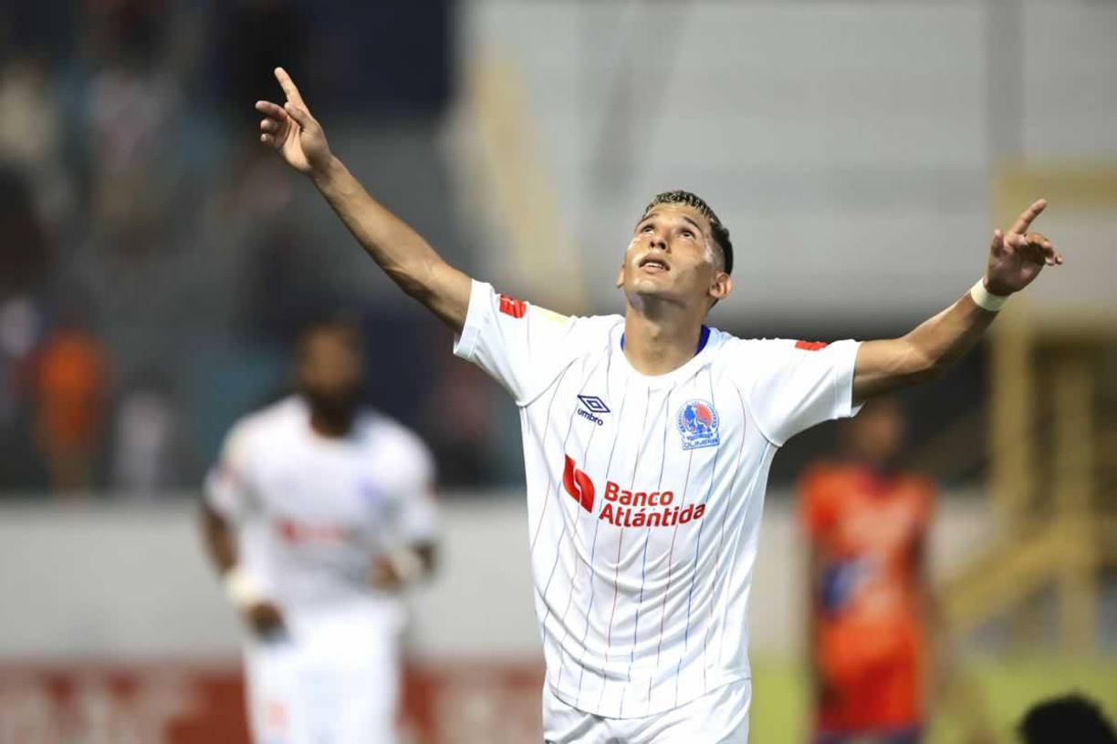 José Mario Pinto marcó un golazo para el 2-0 del Olimpia ante la UPN y así lo festejó.