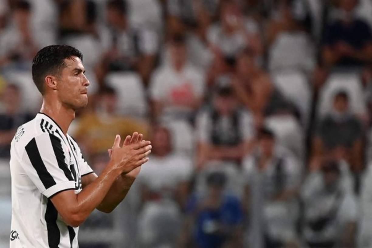 La continuidad de Cristiano Ronaldo en la Juventus está en duda. Prensa italiana señala que el club de Turín estaría meditando en venderlo ya que su contrato finaliza en el 2022 y no quieren que se vaya gratis el próximo año. Foto AFP.