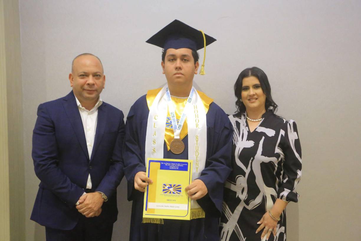 Gerardo Mejía, Leonardo Mejía y Vanessa Garay