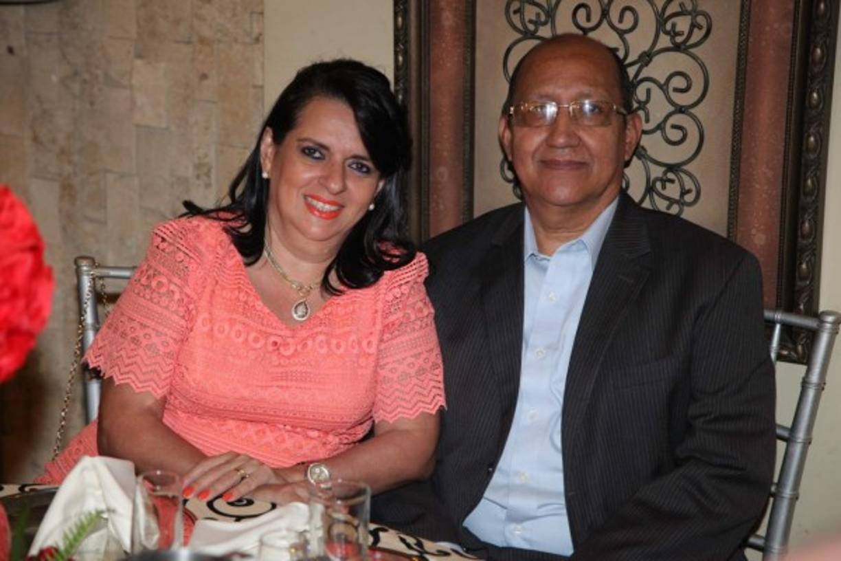 Rina y Damián Pineda.