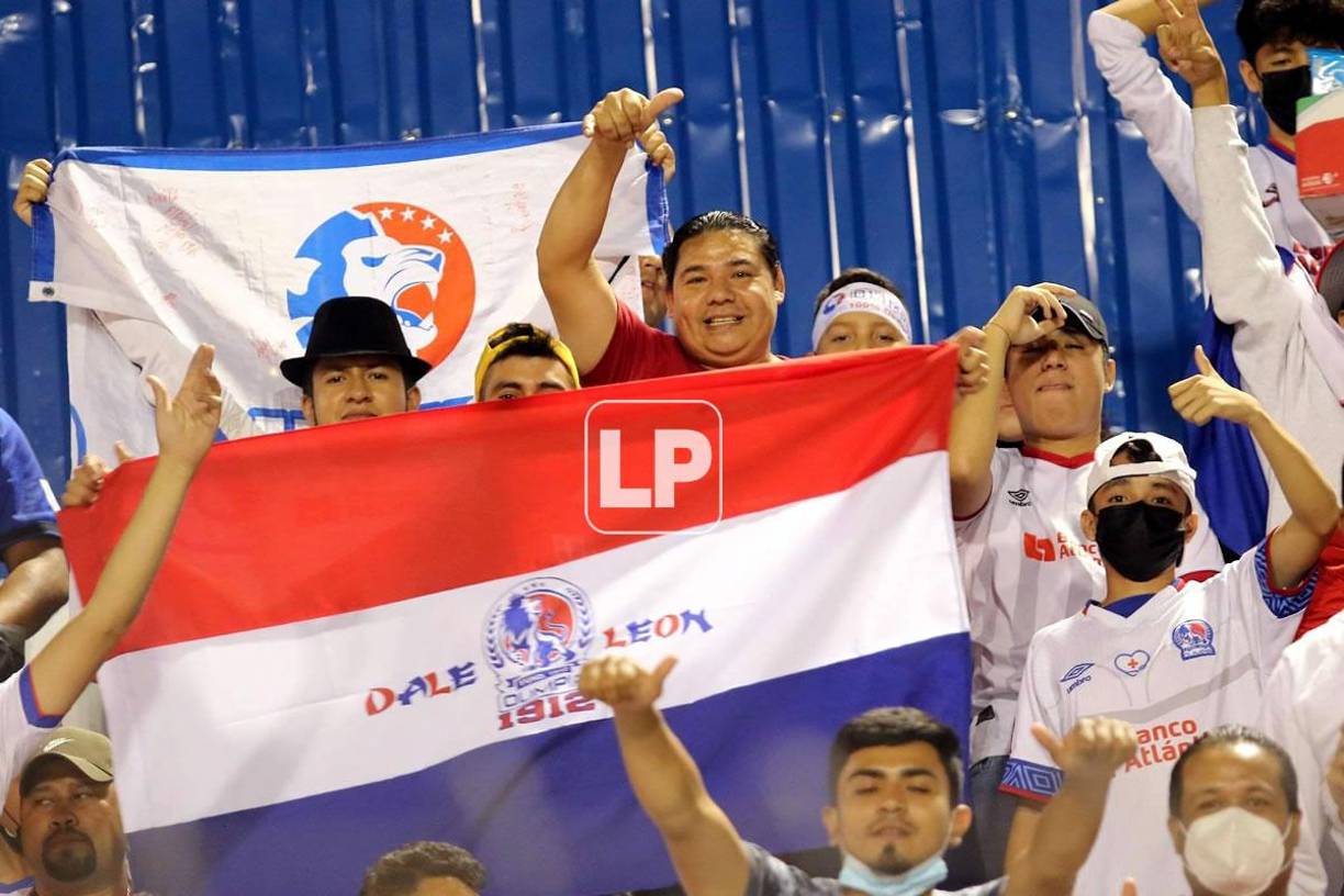 Llenazo espectacular de afición de Olimpia y fiesta de la Ultra Fiel en el Nacional ante Municipal